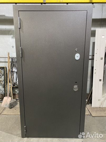 Дверь входная