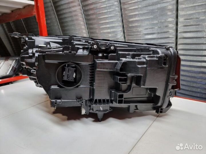 Фара левая Bmw 7 G11 2019