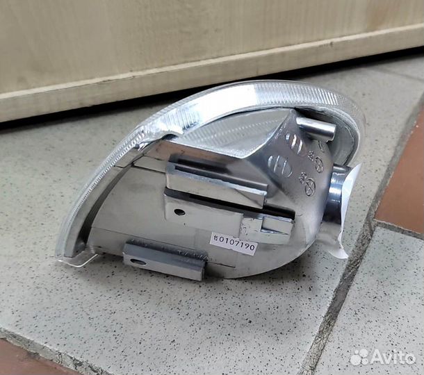 Поворотник правый Felicia (новый)