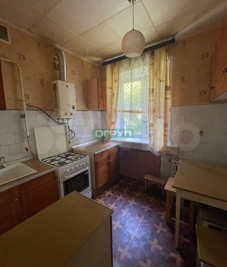 2-к. квартира, 41 м², 1/4 эт.