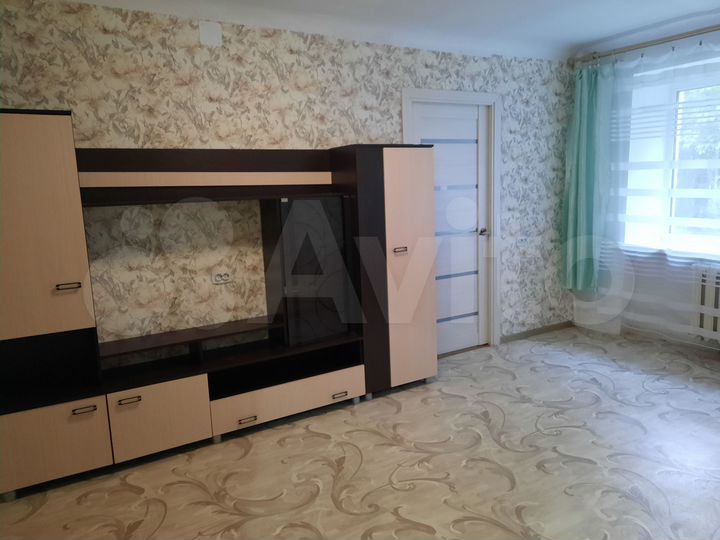 3-к. квартира, 42,1 м², 1/4 эт.