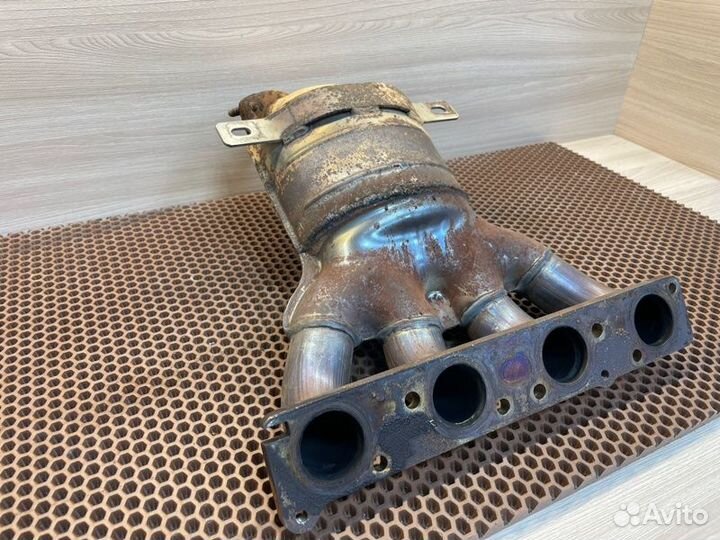 Выпускной коллектор LADA X-Ray