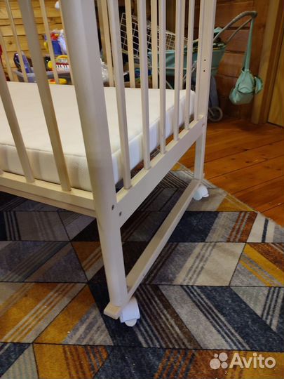 Детская кроватка