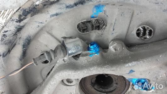 Ступица передняя левая audi A8 D3 (4BL19K901)