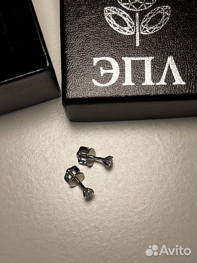 Серьги эпл пусеты с бриллиантами