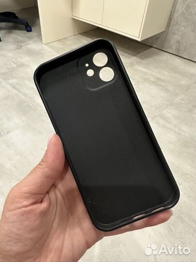 Чехол на iPhone 12