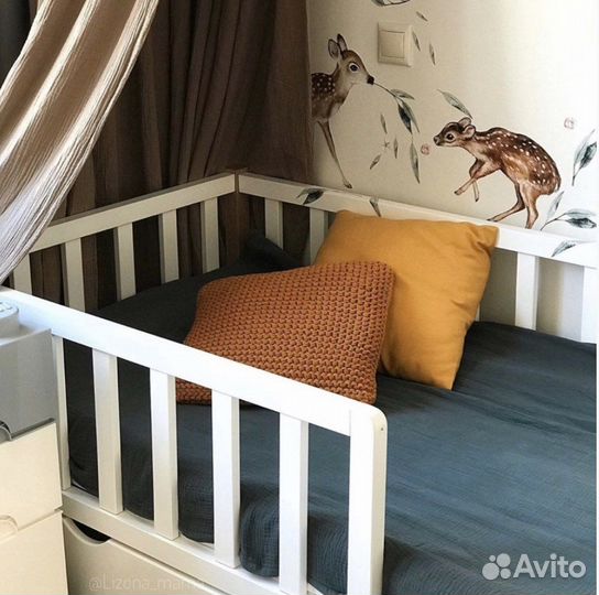 Кровать из массива бука детская