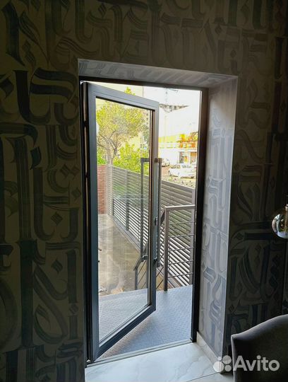 Раздвижные алюминиевые окна, двери, витражи