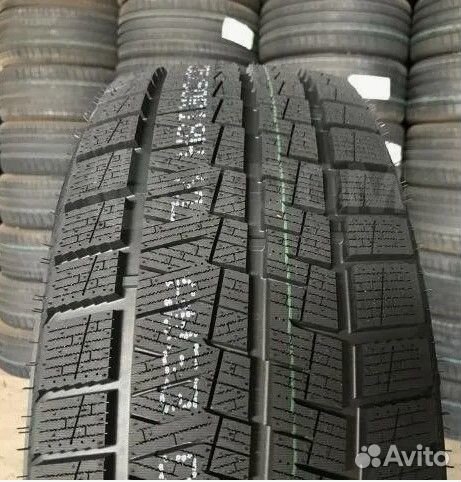 Habilead SnowShoes AW33 285/45 R21 113H