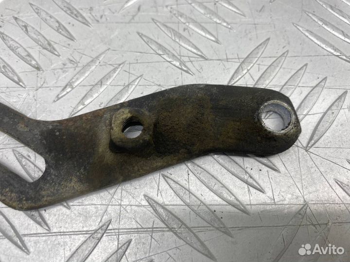 Б/У натяжитель ремня генератора Toyota Corolla