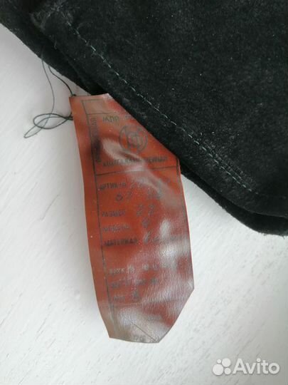 Замшевые зимние варежки