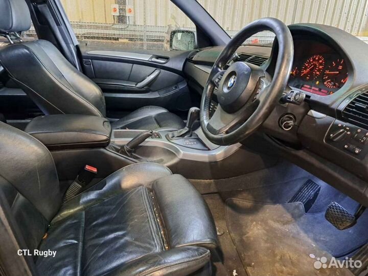 BMW X5 E53 3.0D 2004 из Англии поступила в разбор