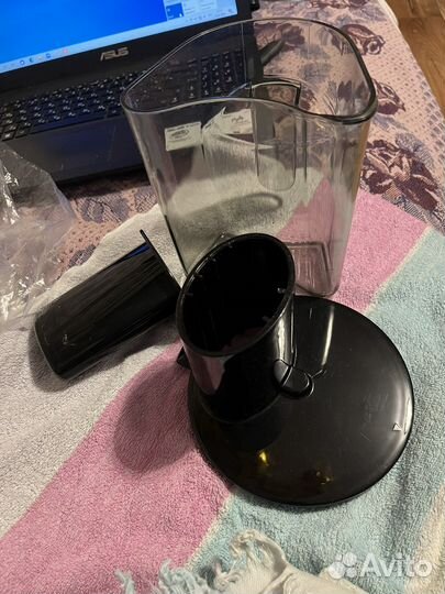 Шнековая соковыжималка