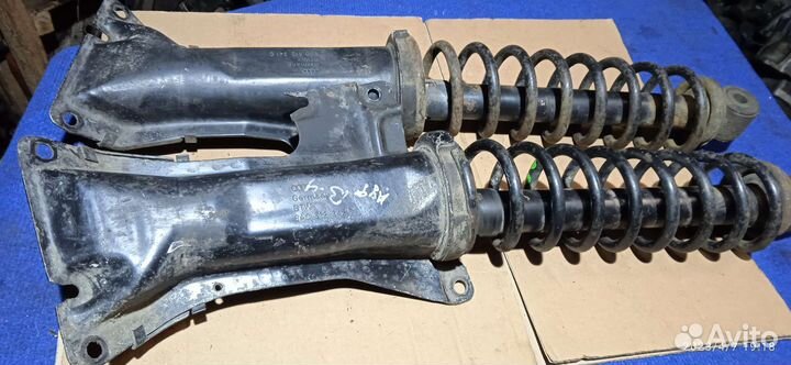 Стойка задняя Audi 80 b4