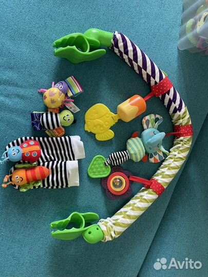 Игрушки для новорожденных