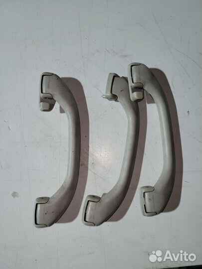 Ручка потолочная Toyota Camry XV10 (Тойота Камри)