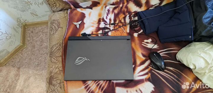 Asus rog strix 17 (g713qr)