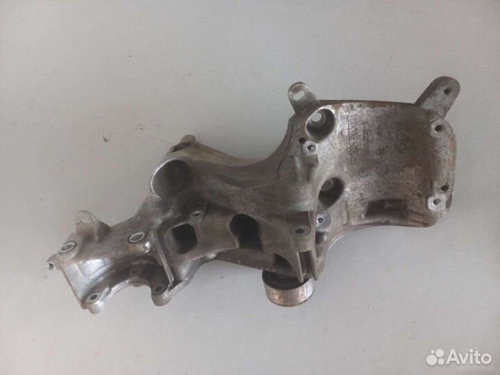 Кронштейн компрессора гура Renault Logan седан 1.6