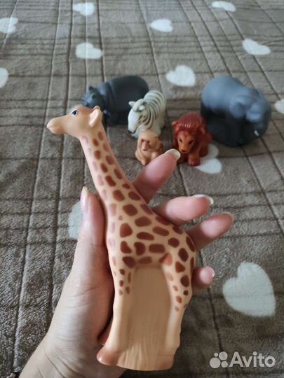 Игрушки фигурки животных