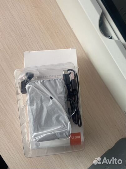 Беспроводные наушники