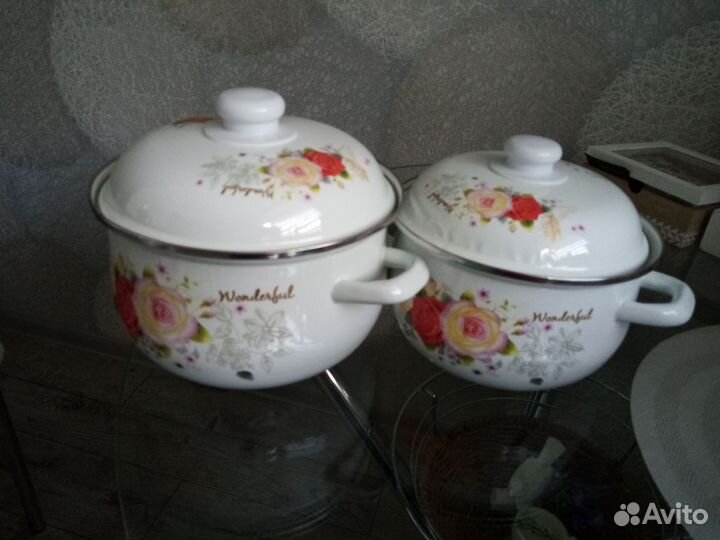 Кастрюли эмалированные б/у