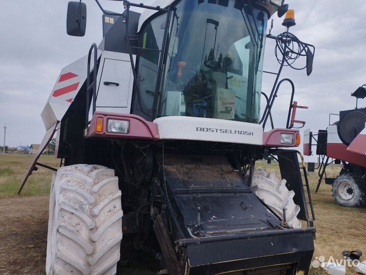 Комбайн Ростсельмаш Vector 410, 2017