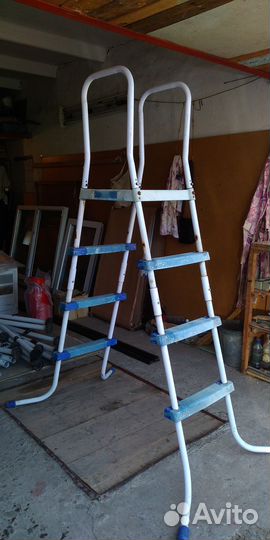 Лестница для бассейна