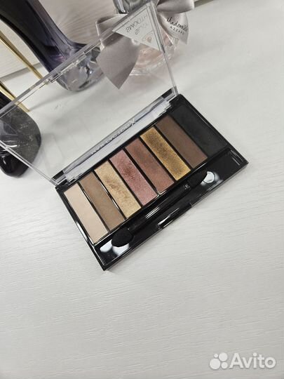 Палитра теней Max Factor
