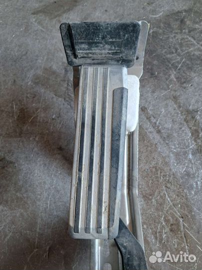 Педаль газа Nissan фуга