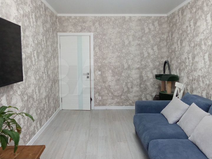 3-к. квартира, 72 м², 2/18 эт.
