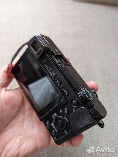 Камера Sony a6000 и комплект объективов