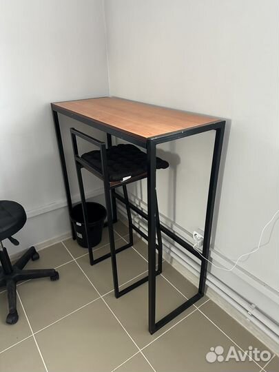 Стол и стул