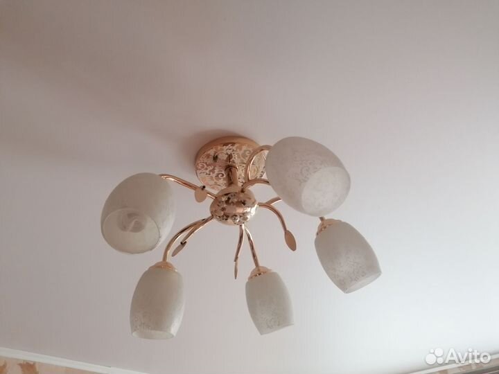 Люстра потолочная бу