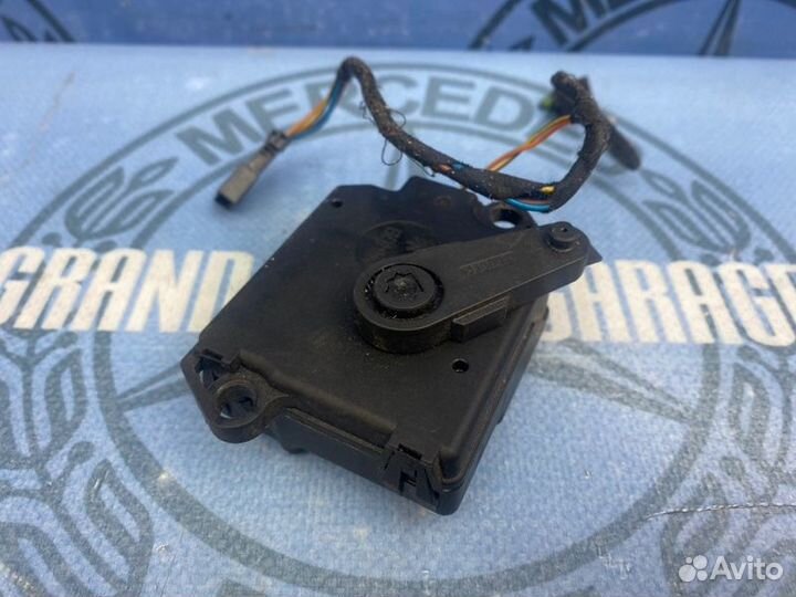 Активатор Mercedes-Benz E-Class W211 112.949 3.2