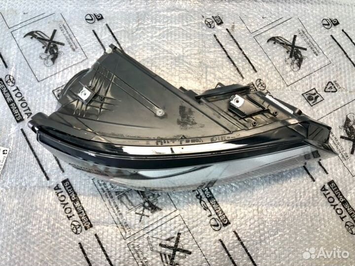 Фара передняя правая Volkswagen Tiguan 2011-2016