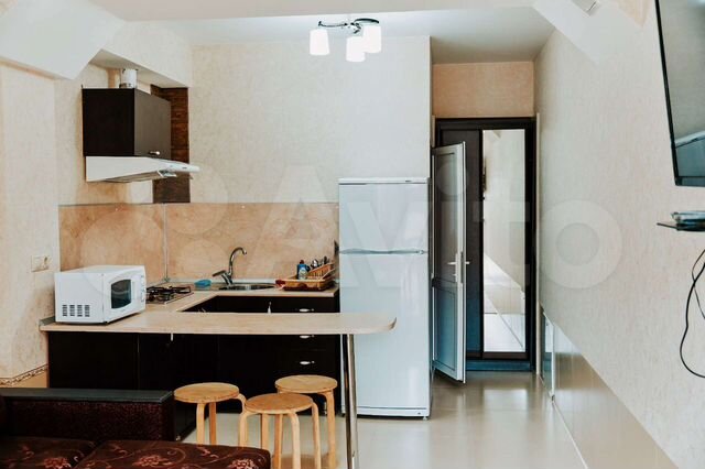 2-к. квартира, 50 м², 1/6 эт.