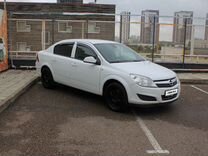 Opel Astra 1.8 MT, 2013, 200 558 км, с пробегом, цена 740 000 руб.