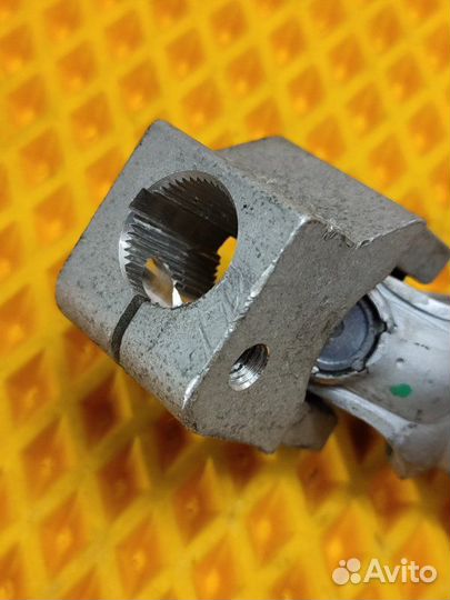 Рулевой карданчик Bmw X1 E84 2.0 N20 2012