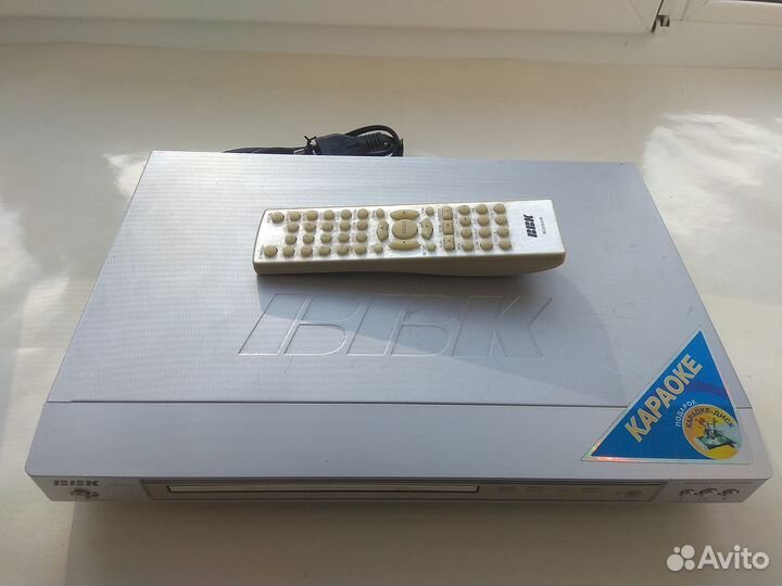 DVD плеер с караоке BBK DV112S