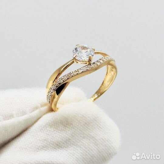 Золотое кольцо с фианитом 16,5р