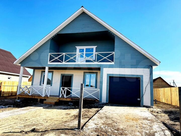 Коттедж 210 м² на участке 10 сот.