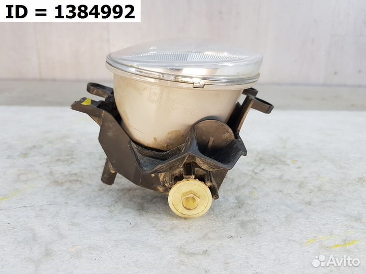 Птф передняя правая Toyota RAV4