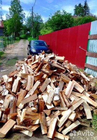 Дрова сухие навалом