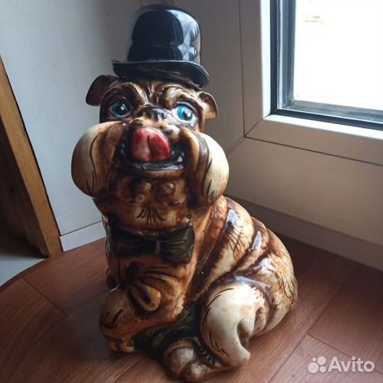 Керамические бутылки для винных напитков