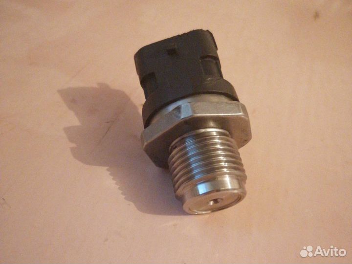 Датчик давления топлива JCB 434S