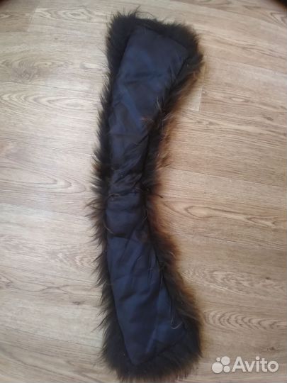 Воротник из меха енота