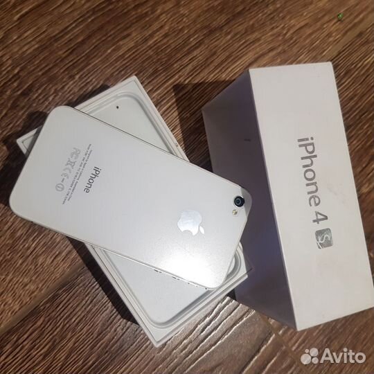 iPhone 4S, 16 ГБ