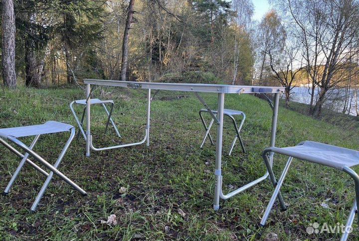 Складной стол и стулья для туризма