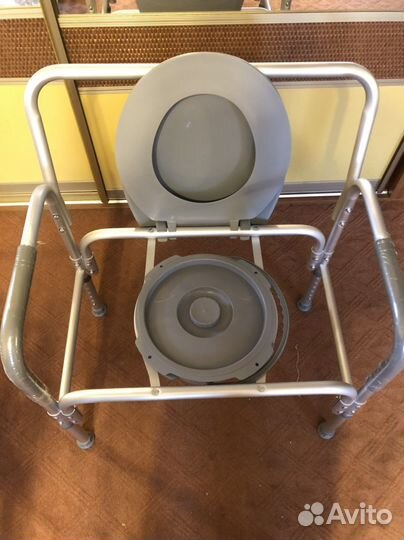 Стульчик унитаз для инвалидов