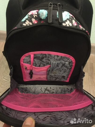 Рюкзак школьный Hummingbird